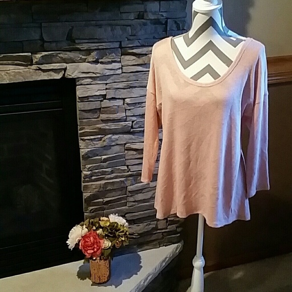 Blush Top - Picture 1 of 3